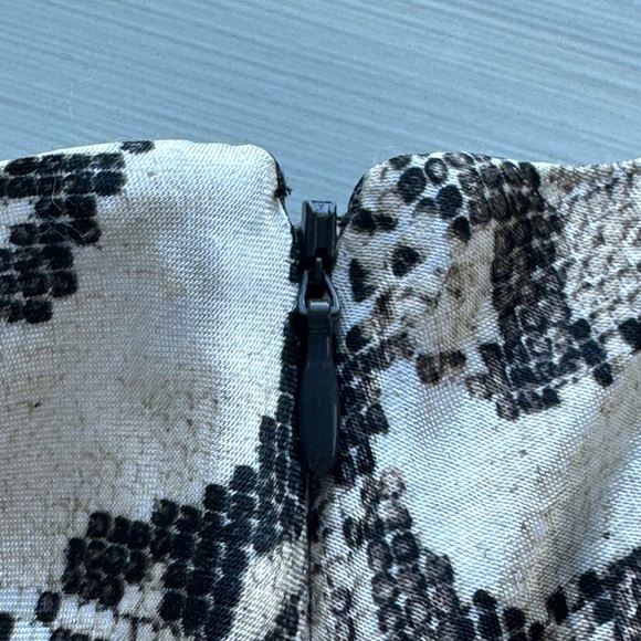 H&M snakeskin satin midi skirt - Picture 5 of 8